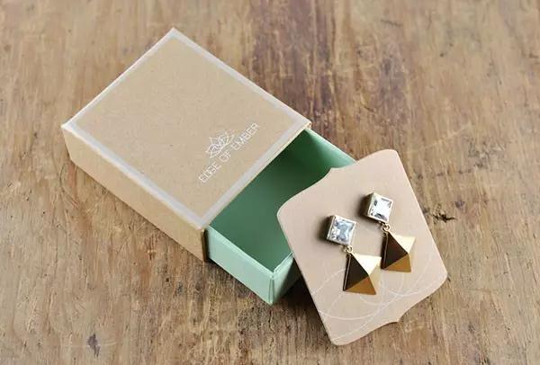 packaging for jewelry